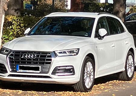 Audi Q5 2.0 TFSI S tronic quattro sport sport