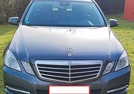 Mercedes-Benz E 250 CGI T BlueEFFICIENCY