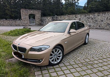 BMW 530 F10 wie Gran Turismo Limousine Panoramadach