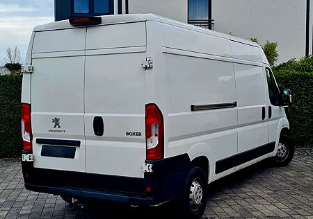 Peugeot Boxer Kasten Hochraum 335 L3H2 Premium
