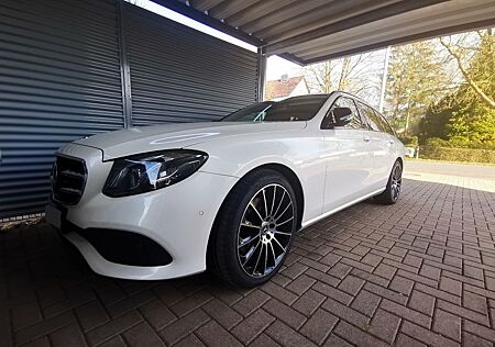 Mercedes-Benz E 220 d T 9 Gtronic top Zustand, Pakete s. Bilde