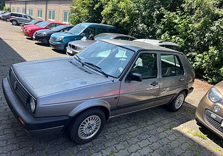 VW Golf Volkswagen 2,1.6 L-51KW,182.000 KM