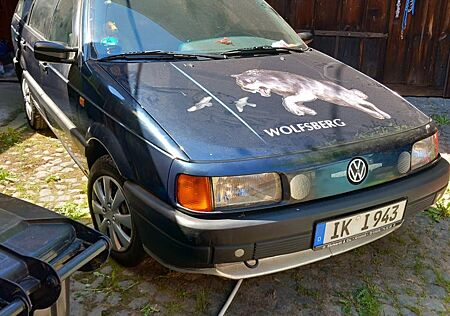 VW Passat Volkswagen 1.8 CL CL