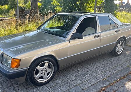 Mercedes-Benz 190 w201 mit H