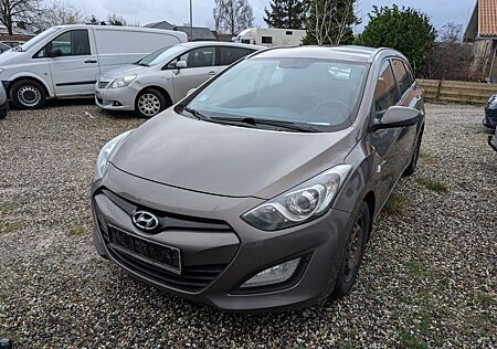 Hyundai i30 1.6 CRDi 81kW FIFA World Cup EDITION
