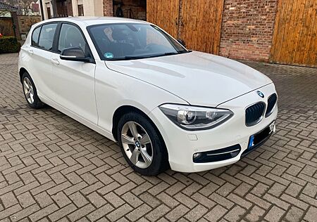 BMW 116d Sport Line Sport Line