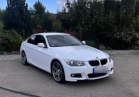 BMW 320 gebraucht kaufen BMW 320d Coupé M Sport Edition M Sport Edition*Perfo