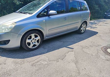 Opel Zafira 1.9 CDTI 88kW -