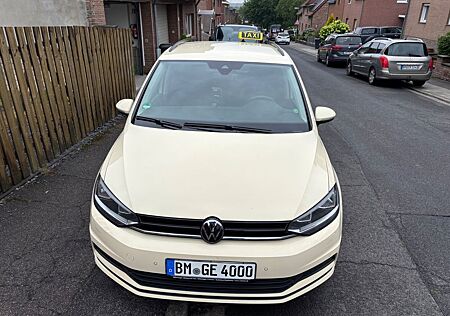 VW Touran Volkswagen 2.0 TDI SCR DSG 7 Sitzer PDC v+h Kamera..