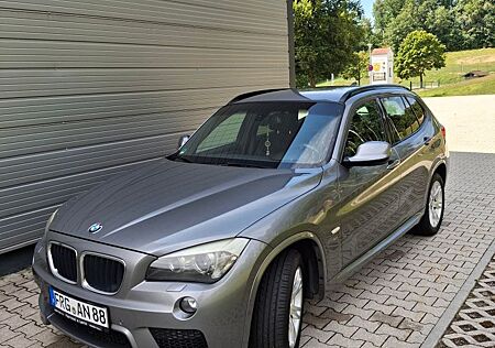 BMW X1 xDrive20d -M Paket*AHK*8-fach Alu*