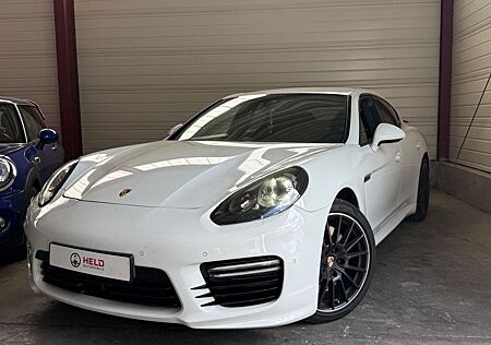 Porsche Panamera GTS