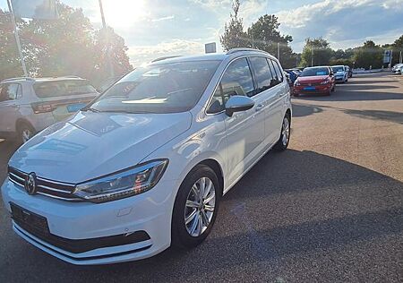VW Touran Volkswagen 1.8 TSI DSG Highline 180PS ACC Navi Kamer