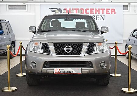 Nissan Navara Pickup Double Cab 4X4*CHROMBÜGEL*GARANTIE