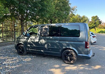 VW T5 Multivan Volkswagen in Dresden
