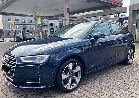 Audi A3 2.0 TDI S tronic quatt. design Sportback ...
