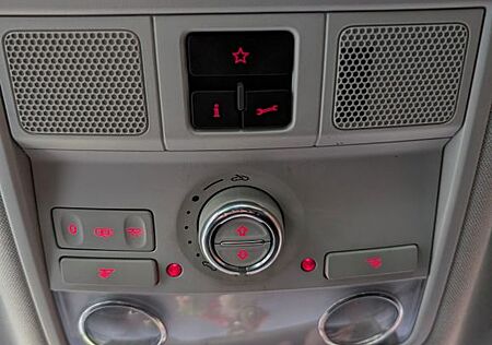 VW Sharan Volkswagen 2.0 TDI BlueMotion Technology Cup Cup...