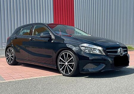 Mercedes-Benz A 180 Unfallfrei/Scheckheft /Tüv Neu