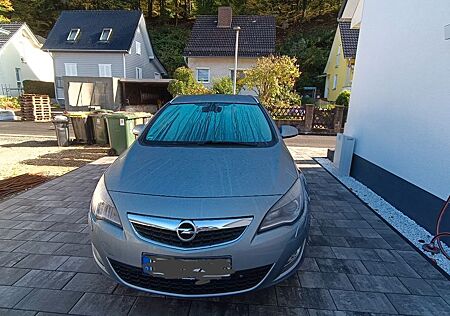 Opel Astra J Sports Tourer 1.4 Turbo RFK, AHK, SZH.