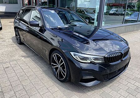 BMW 320d xDrive Touring M Sport Pano Head-Up Live