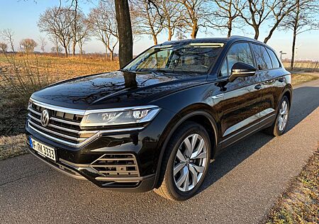 VW Touareg Volkswagen 3.0 V6 TDI 170kW 4MOTION Tiptronic -