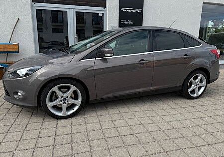 Ford Focus 1.6 150PS Lim. Titanium