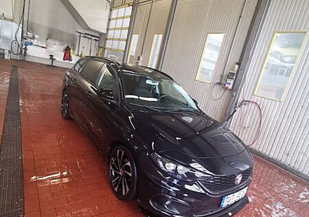 Fiat Tipo 1.4 T-Jet S-DESIGN S-DESIGN