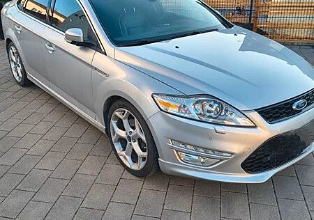 Ford Mondeo 2,0 EcoBoost 176kW Titanium PowerShif...