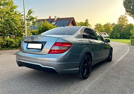 Mercedes-Benz C 250 CGI BlueEFFICIENCY Autom. - TÜV NEU