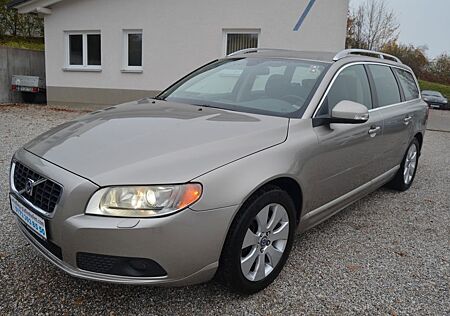 Volvo V70 Kombi Summum*Automatik*SHZ*Leder*