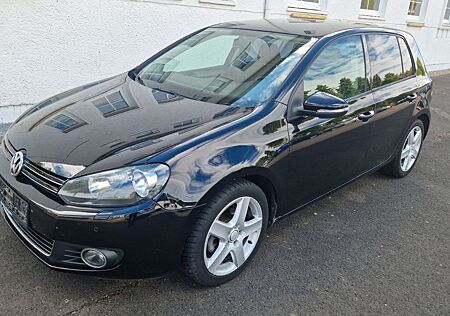 VW Golf Volkswagen 1.4 TSI 90 kW Highline