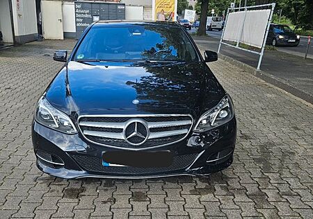 Mercedes-Benz E 350 BlueTEC 4MATIC AVANTGARDE AVANTGARDE