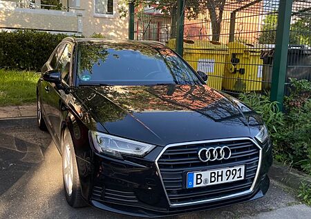 Audi A3 1.4 TFSI cod ultra LED PDC vh digital S troni