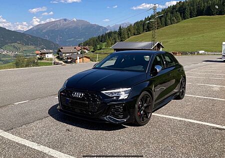 Audi RS3 Sportback mit Werksgarantie bis 2028