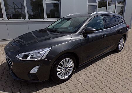 Ford Focus Turnier Titanium 1.0 EcoBoost Automatic