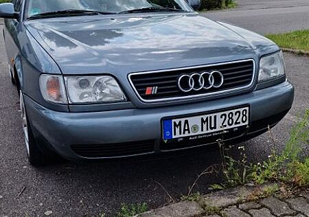 Audi A6 1.8 -