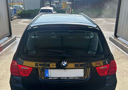BMW 318d Touring -