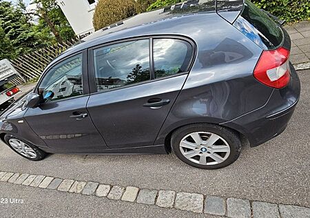 BMW 120i -