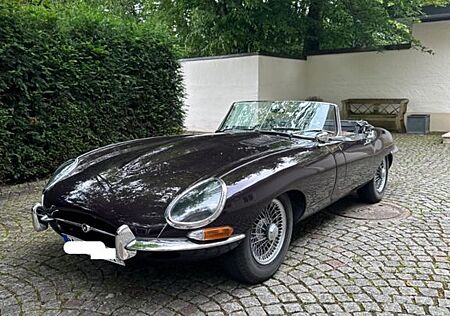 Jaguar E-Type - Serie 1.5 Roadstar