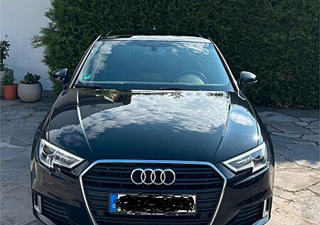 Audi A3 2.0 TDI Sportback - S-Line