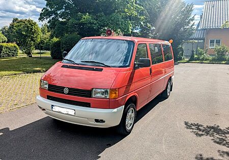 VW T4 Caravelle Volkswagen 2.4 SD Kat lang ex. Feuerwehr