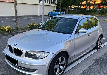 BMW 116i - Gepflegter Zustand, Motor bei getausc