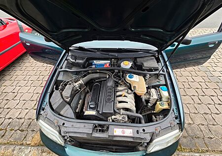 Audi A4 B5 1.6 tüv bis dezember