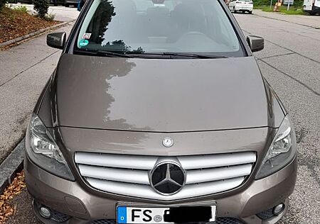 Mercedes-Benz B 180 CDI DCT -