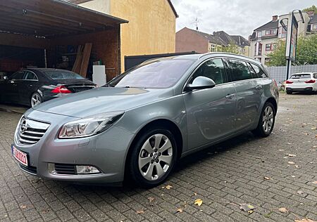 Opel Insignia A Sports Tourer Active*XENON *NAVI