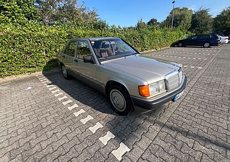 Mercedes-Benz 190 DIESEL - TÜV Neu- Oldtimer - H Zulassung