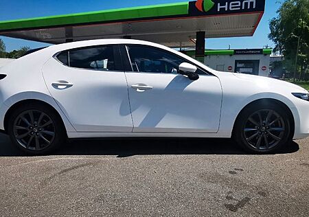 Mazda 3 2.0 e-SKY. G 150 M Hybrid Drive Selection