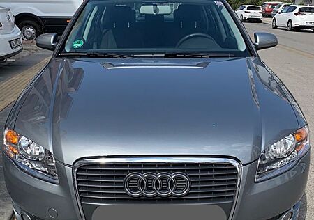 Audi A4 2.0 Limousine Benziner 131 PS TÜV 09/2027