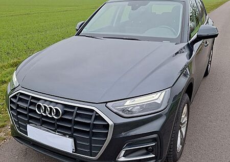 Audi Q5 40 TDI S tronic quattro - MwSt, AHK, Winterrä