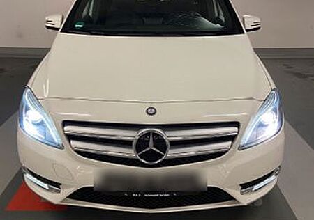Mercedes-Benz B 180 CDI BlueEFFICIENCY -