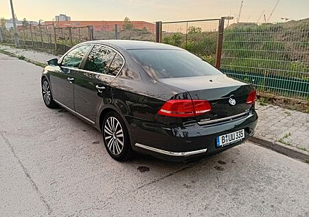VW Passat Volkswagen 2.0 TDI DSG 125kW Highline BMotion Te...
